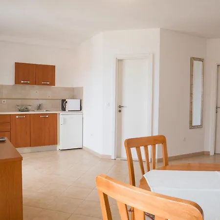Apartments Luketina Apartment *