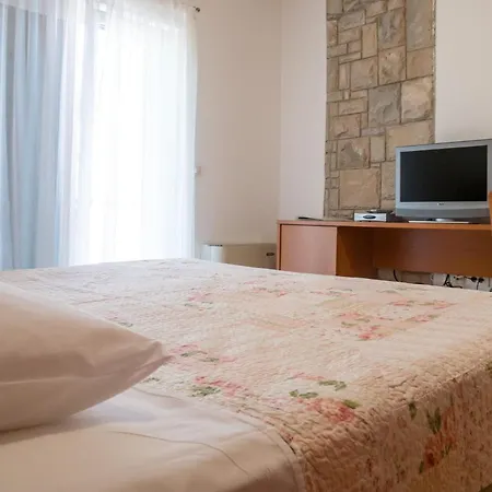 Apartments Luketina