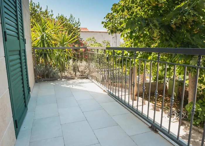 Apartments Luketina Апартаменты Тучепи