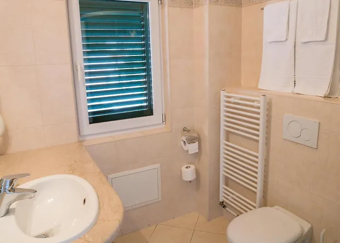 Apartments Luketina * Тучепи