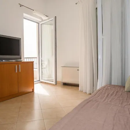Luketina Apartment *