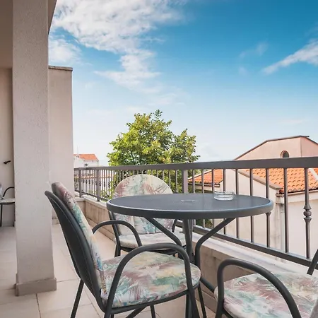 Luketina شقة Tučepi