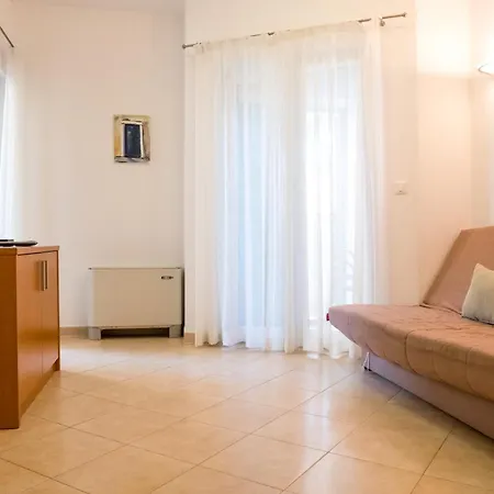 Luketina شقة Tučepi